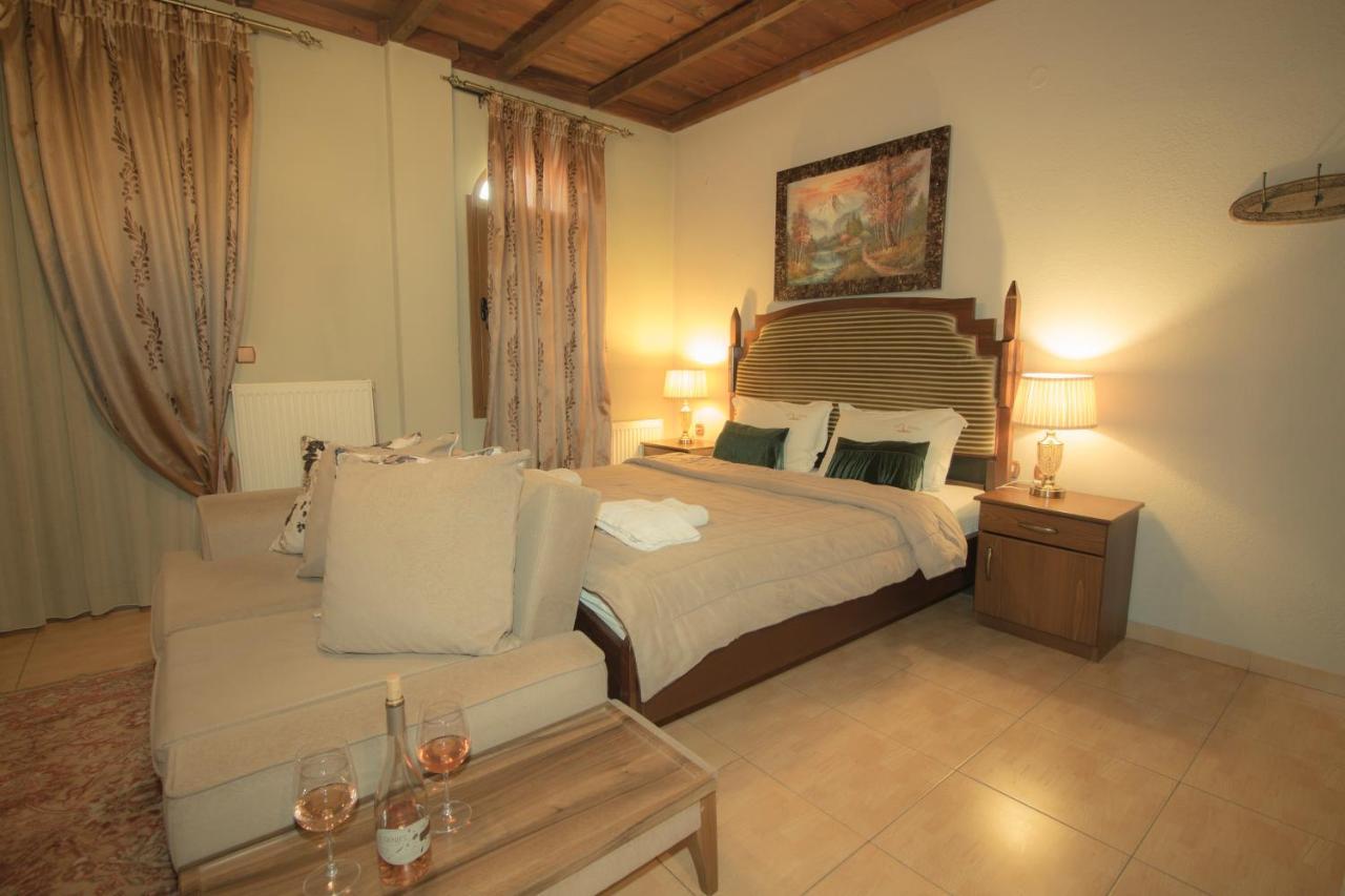 Morfeas Guesthouse Káto Loutrákion エクステリア 写真
