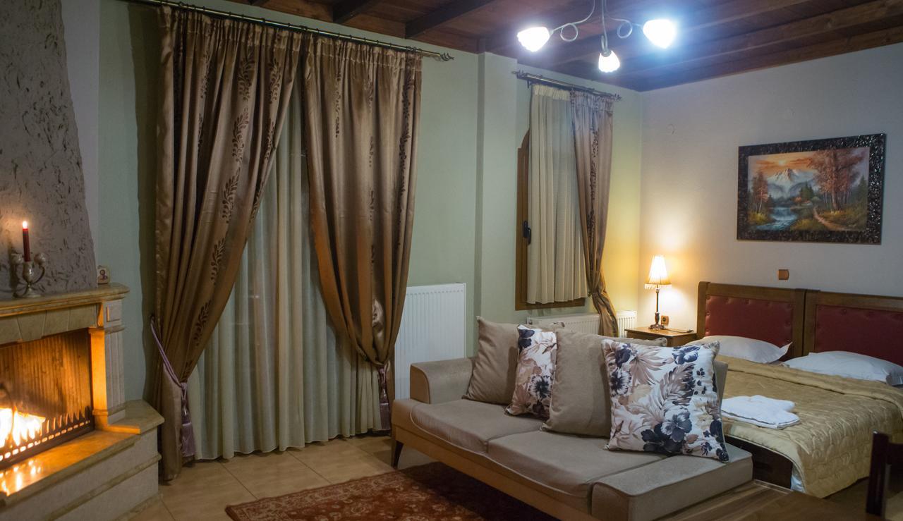 Morfeas Guesthouse Káto Loutrákion エクステリア 写真