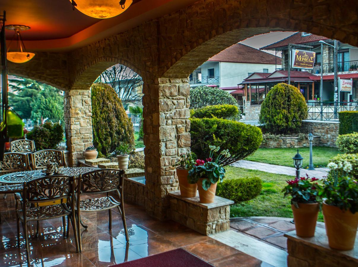 Morfeas Guesthouse Káto Loutrákion エクステリア 写真