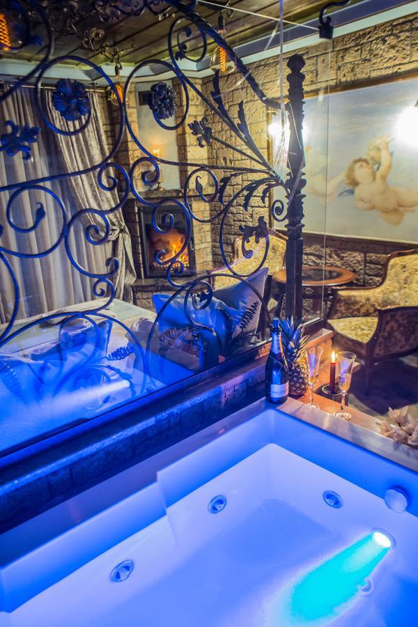 Morfeas Guesthouse Káto Loutrákion エクステリア 写真